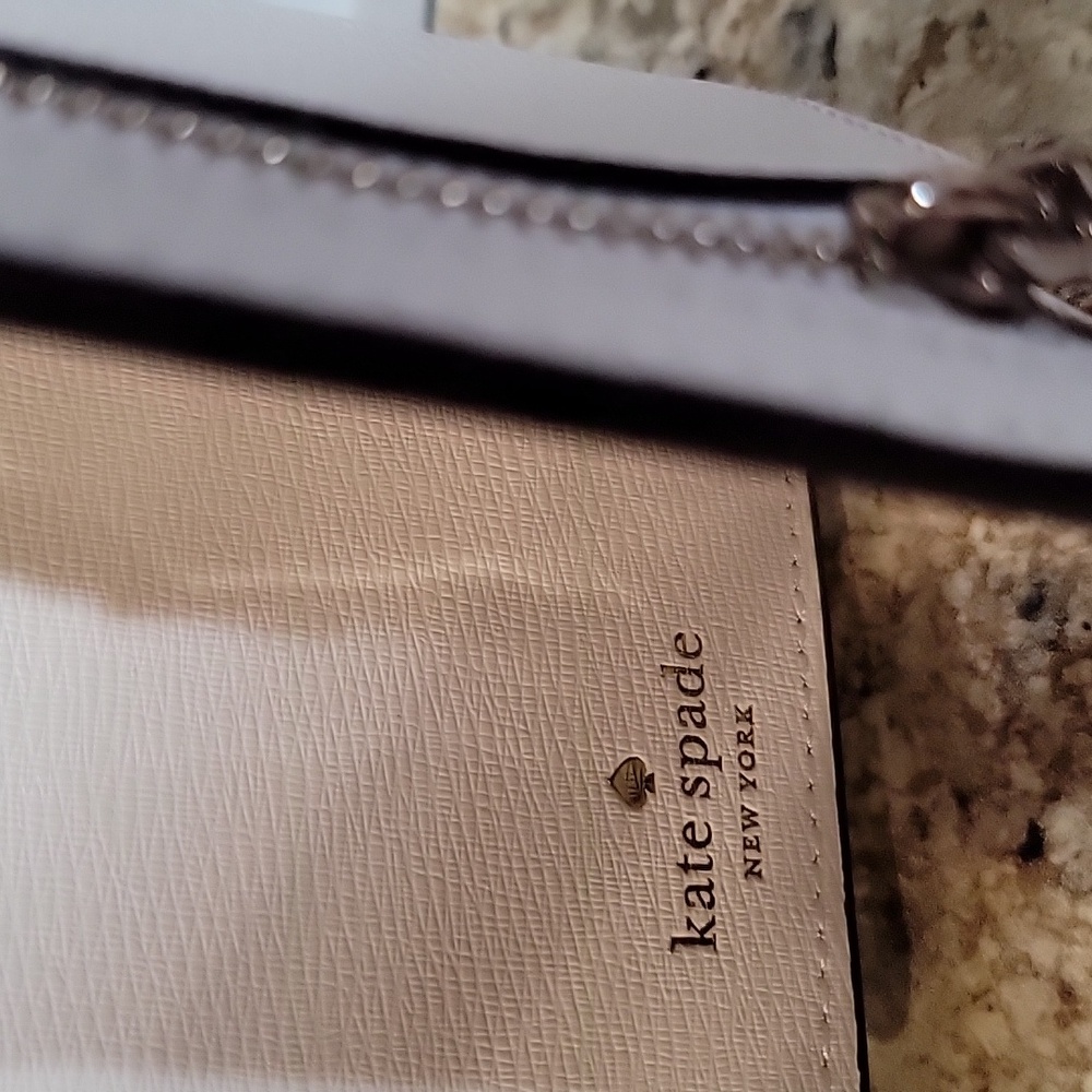 Kate Spade EUC Madison Large Slim Bifold Wallet (Meringue) - Picture 7 of 8